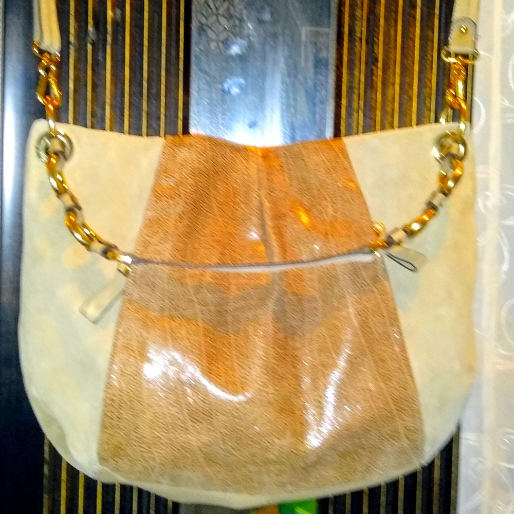 Auth. Vince Camuto bag